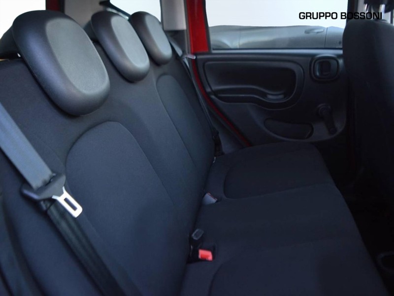 7 - Fiat Panda cross 1.0 firefly hybrid 70cv s&s 5p.ti