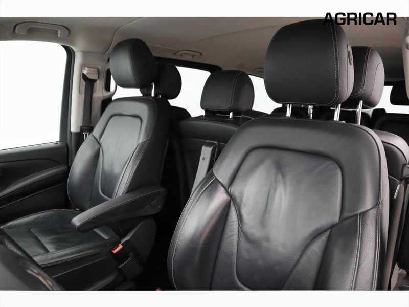 7 - Mercedes Vans Classe V extralong 250 d premium 4matic 7g-tronic plus