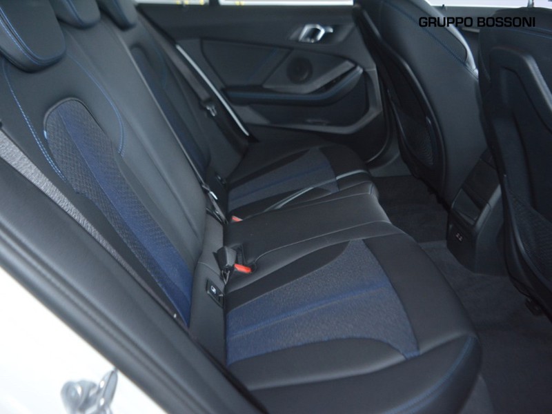 7 - BMW Serie 1 5 porte 120d scr msport steptronic