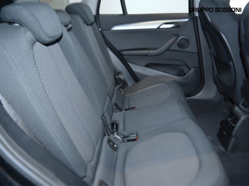 7 - BMW X1 18d sdrive business advantage steptronic