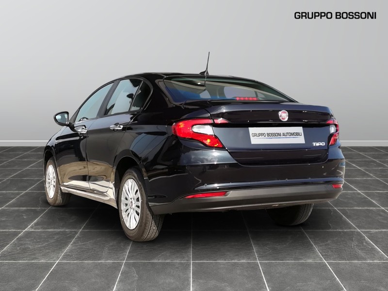 7 - Fiat Tipo 4 porte 1.6 multijet 130cv s&s