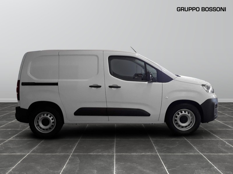 7 - Fiat Professional Doblò e van ch1 bev 50kwh