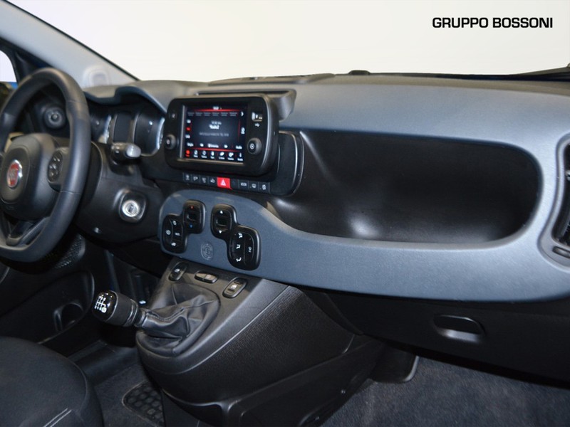 7 - Fiat Panda cross 1.0 firefly hybrid 70cv s&s 5p.ti