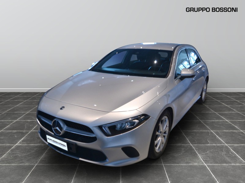 1 - Mercedes Classe A 200 d sport 4matic 8g-dct