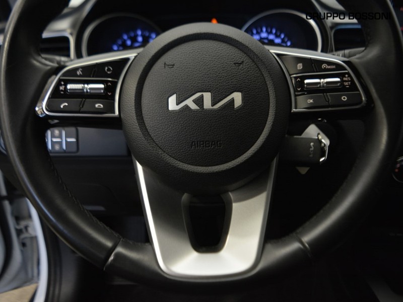 19 - Kia Xceed 1.0 t-gdi 117cv urban 2wd