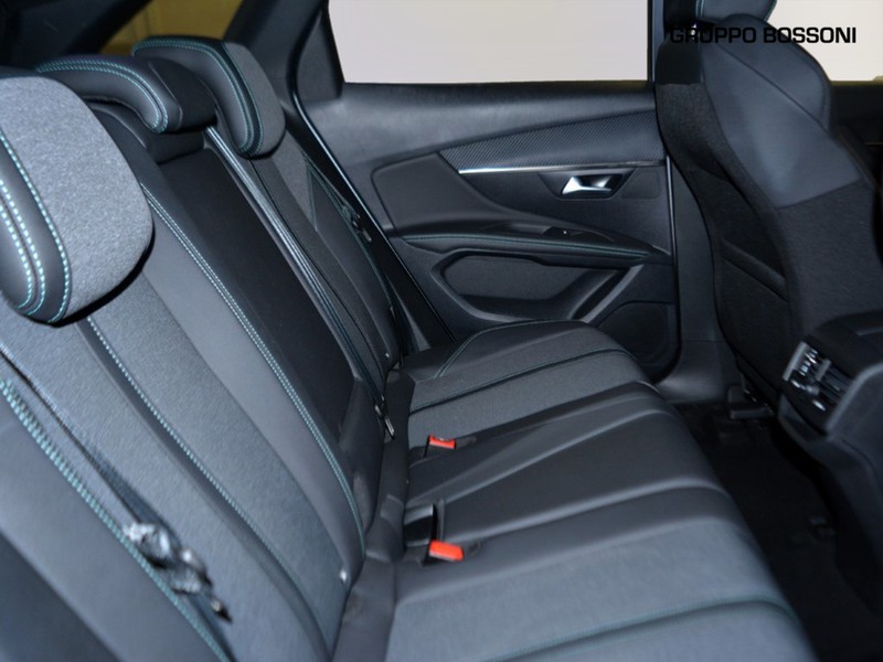 7 - Peugeot 3008 1.5 bluehdi allure pack eat8 s&s