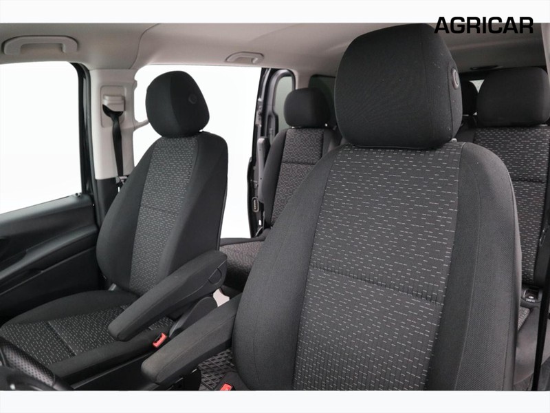 7 - Mercedes Vans Vito e129 tourer long 90kwh