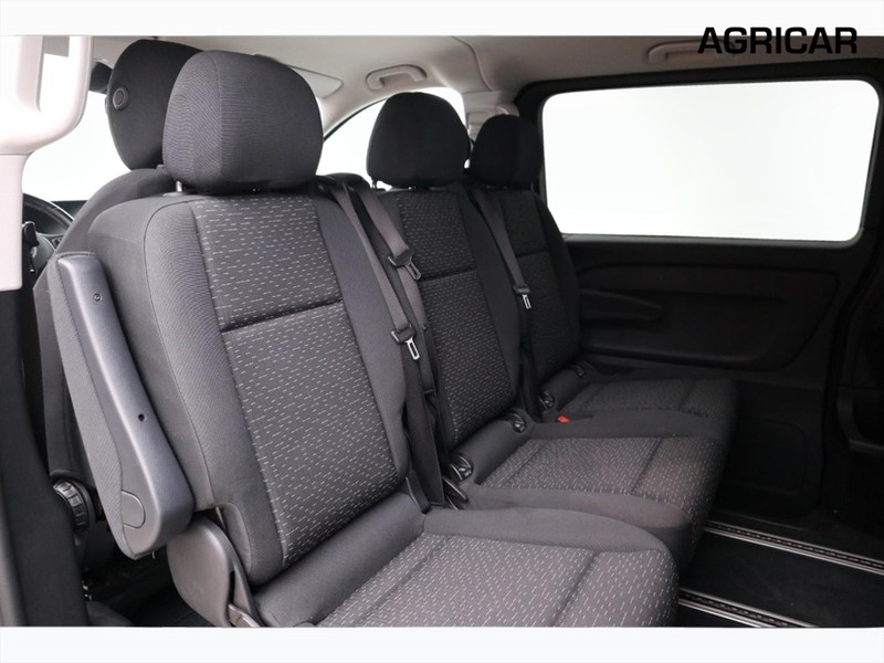 19 - Mercedes Vans Vito e129 tourer long 90kwh