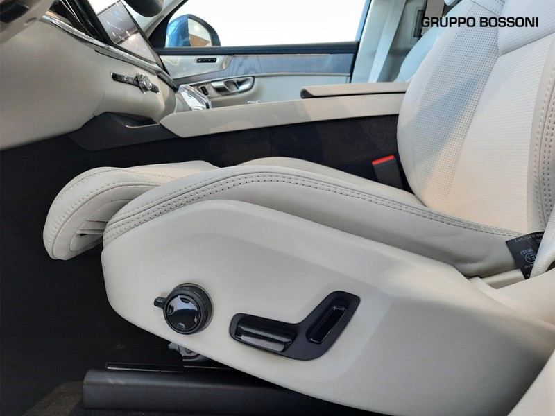 19 - Volvo XC90 2.0 t8 plug-in hybrid ultra bright awd automatico 7p.ti