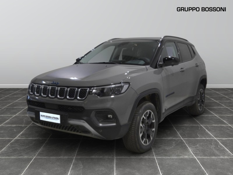 1 - Jeep Compass 1.3 turbo t4 phev upland cross 4xe at6