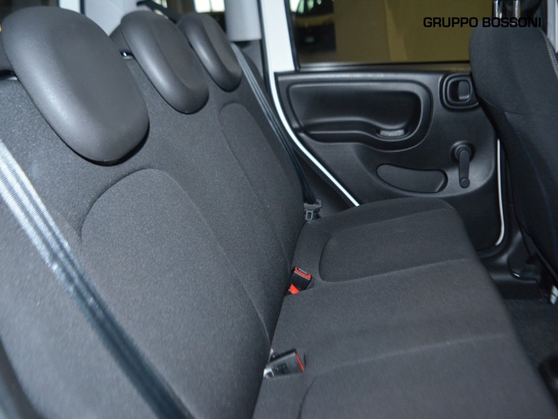 7 - Fiat Panda cross 1.0 firefly hybrid 70cv s&s 5p.ti
