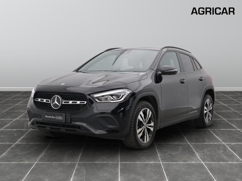 1 - Mercedes GLA 200 d sport plus 4matic 8g-dct