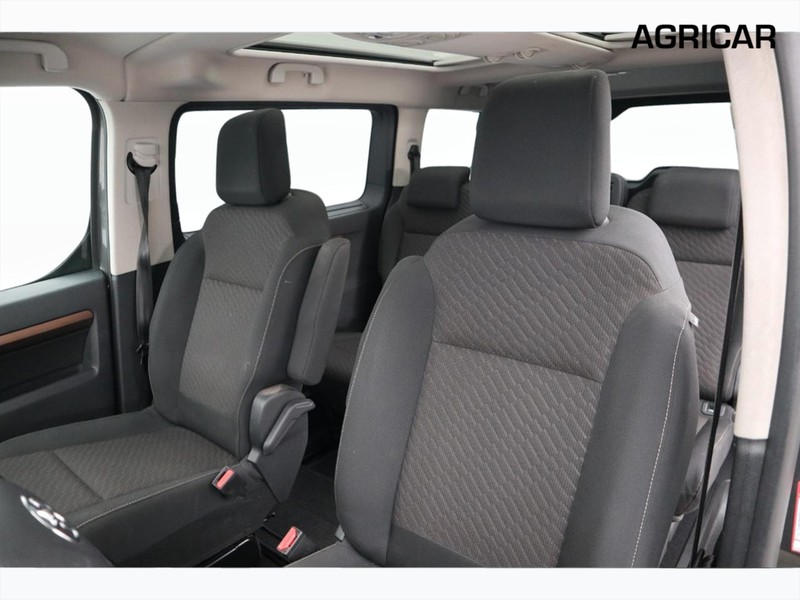 7 - Toyota Proace Verso Toyota 2.0d 180cv s&s black edition
