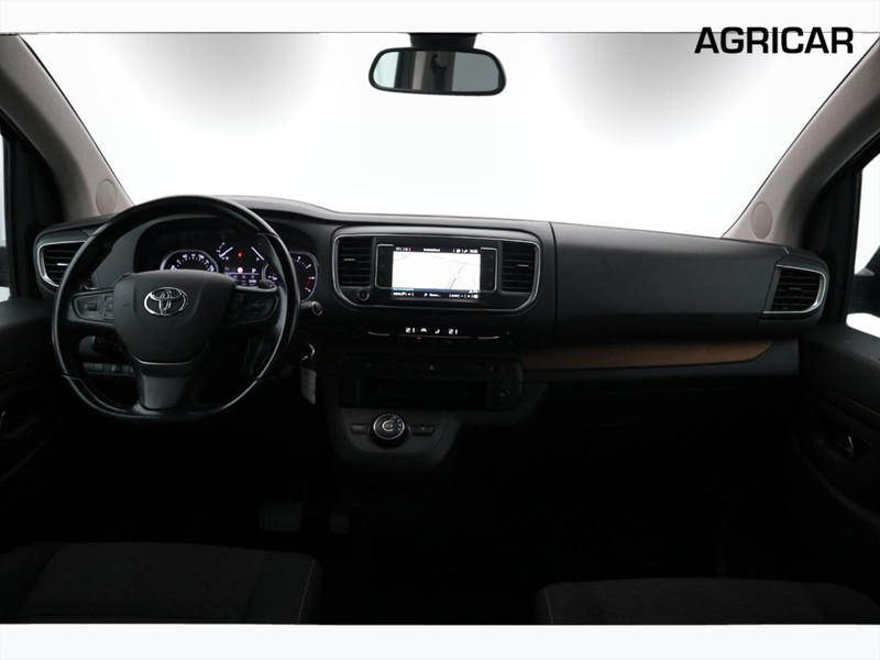 13 - Toyota Proace Verso Toyota 2.0d 180cv s&s black edition