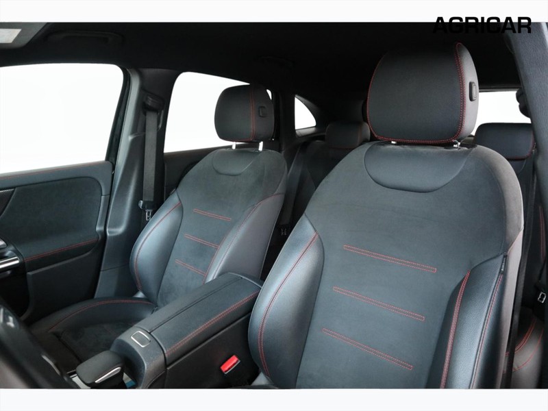 7 - Mercedes GLA 250 e plug in hybrid (e eq-power) premium 8g-dct