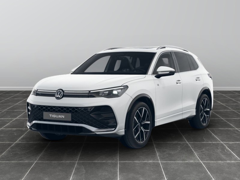 1 - Volkswagen Tiguan 2.0 tdi scr 150cv r-line dsg