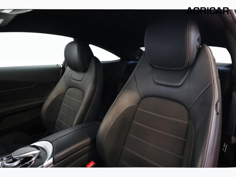7 - Mercedes Classe C coupe 220 d premium 4matic 9g-tronic plus