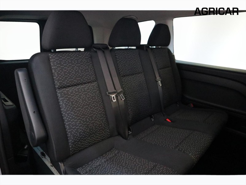 7 - Mercedes Vans Vito 114 cdi compact pro auto my20