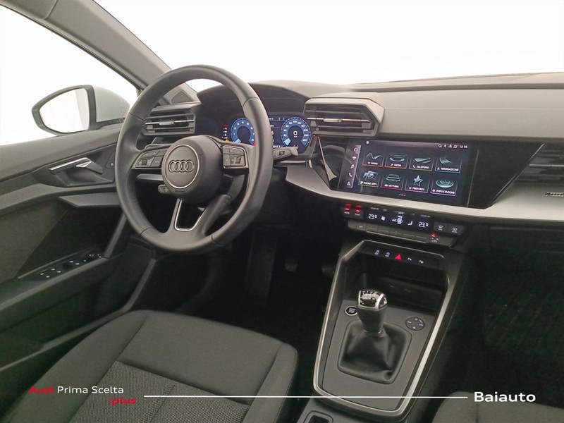 7 - Audi A3 sportback 30 1.0 tfsi business