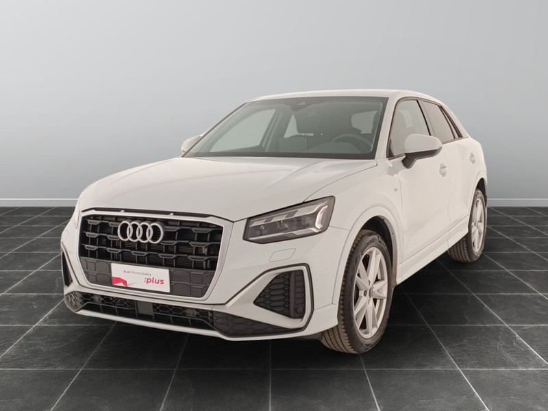 1 - Audi Q2 35 2.0 tdi s line edition s tronic