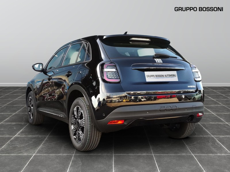 7 - Fiat 600 1.2 hybrid 110cv edct