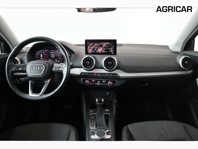 13 - Audi Q2 35 1.5 tfsi s tronic