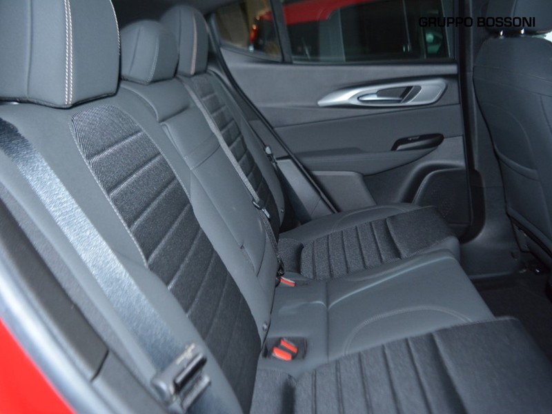 7 - Alfa Romeo Tonale 1.6 130cv ti tct6