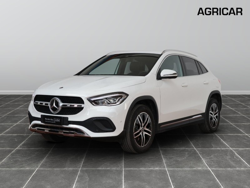 1 - Mercedes GLA 250 e plug in hybrid (e eq-power) sport plus 8g-dct