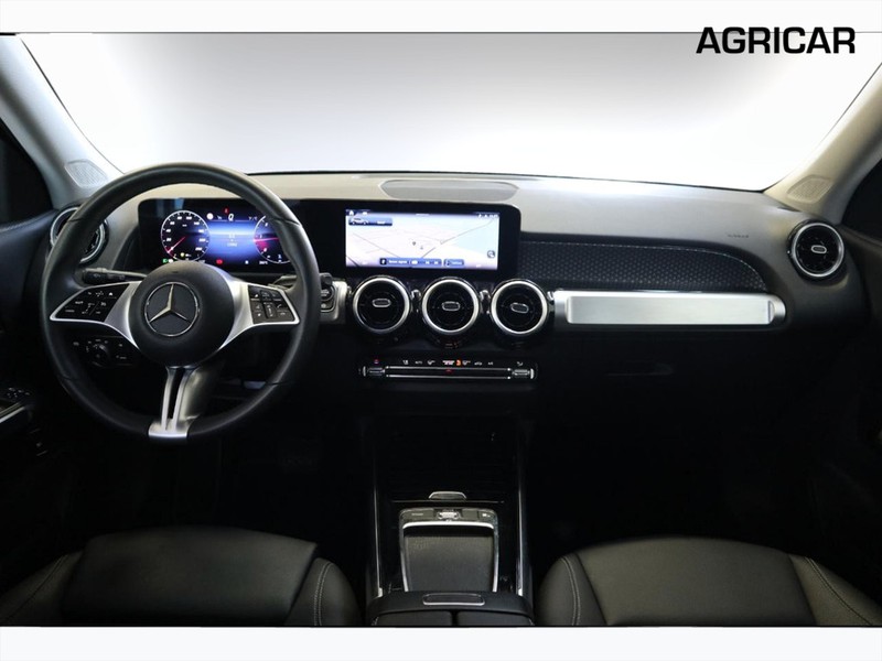 13 - Mercedes GLB 180 d progressive advanced 8g-dct