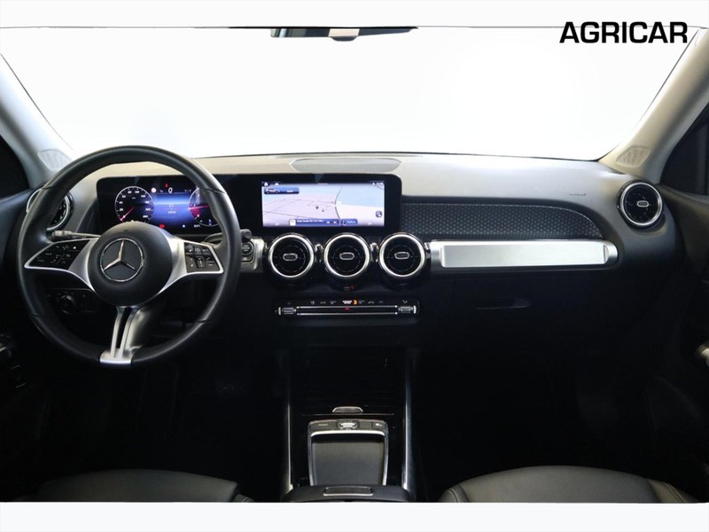 13 - Mercedes GLB 180 d progressive advanced 8g-dct