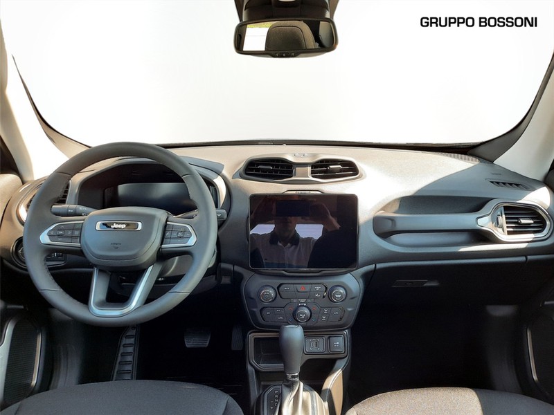 7 - Jeep Renegade 1.5 turbo t4 mhev altitude 2wd