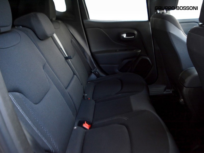 7 - Jeep Renegade 1.3 t4 phev limited 4xe at6