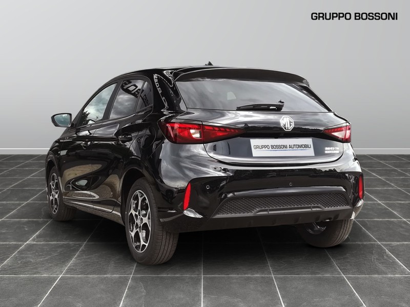 7 - Mg MG3 1.5 hybrid+ luxury
