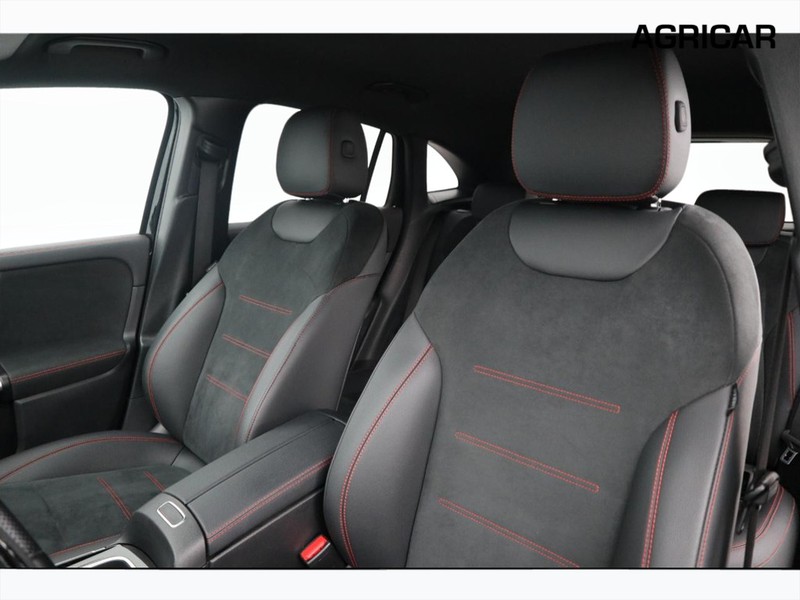 7 - Mercedes GLA 200 d amg line premium 8g-dct