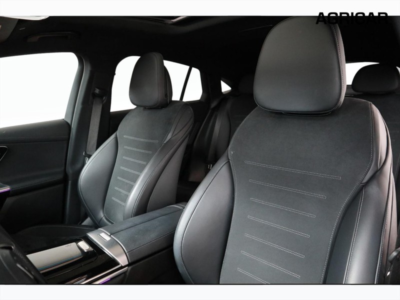 7 - Mercedes GLC coupe 220 d amg line premium plus 4matic 9g-tronic
