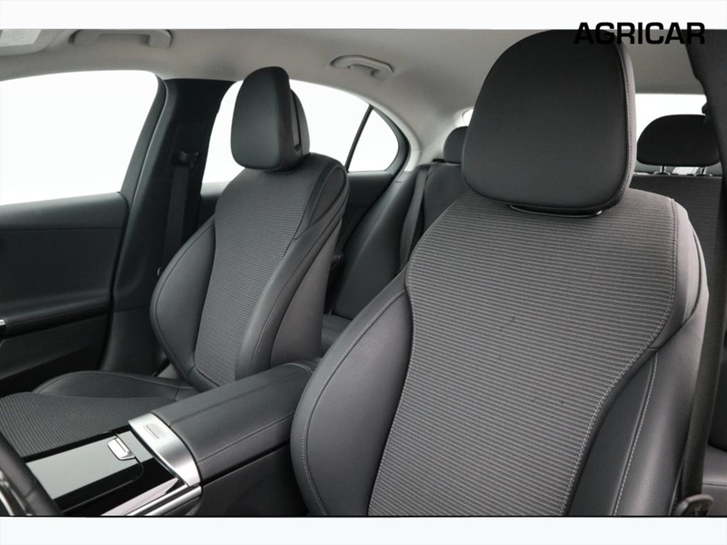 7 - Mercedes Classe C berlina 200 d mild hybrid advanced 9g-tronic