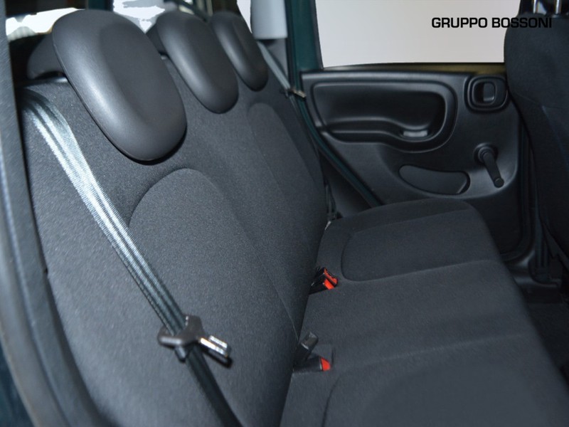 7 - Fiat Panda cross 1.0 firefly hybrid 70cv s&s 5p.ti