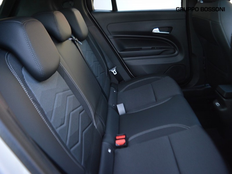 7 - Jeep Avenger 1.2 turbo e-hybrid mhev 110cv summit fwd edct6