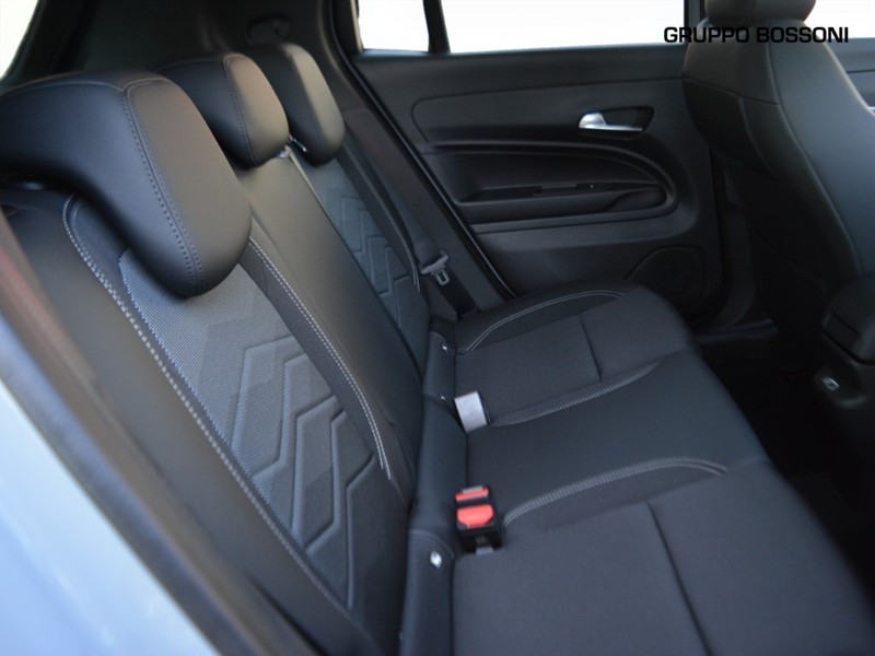 7 - Jeep Avenger 1.2 turbo e-hybrid mhev 110cv summit fwd edct6