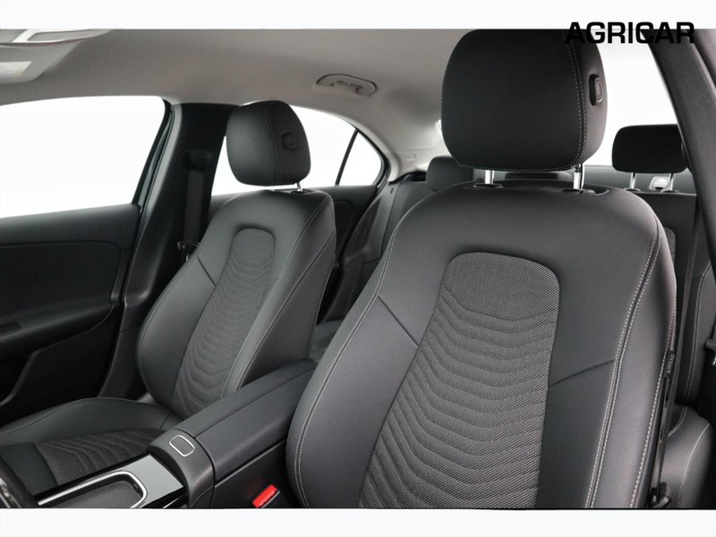 7 - Mercedes Classe A 180 advanced 7g-dct