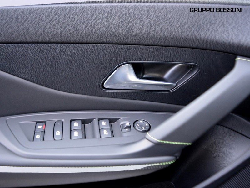 13 - Peugeot 308 1.2 hybrid 136cv gt e-dcs6