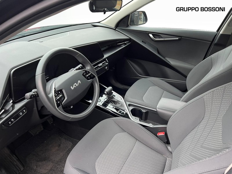 7 - Kia Niro 1.6 gdi hybrid 129cv business dct6
