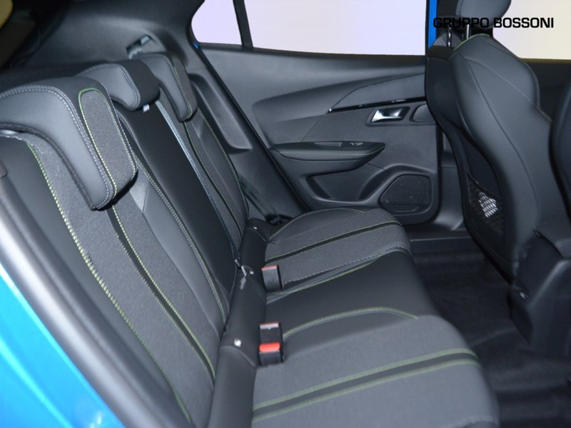 7 - Peugeot 2008 1.2 hybrid 136cv gt e-dcs6
