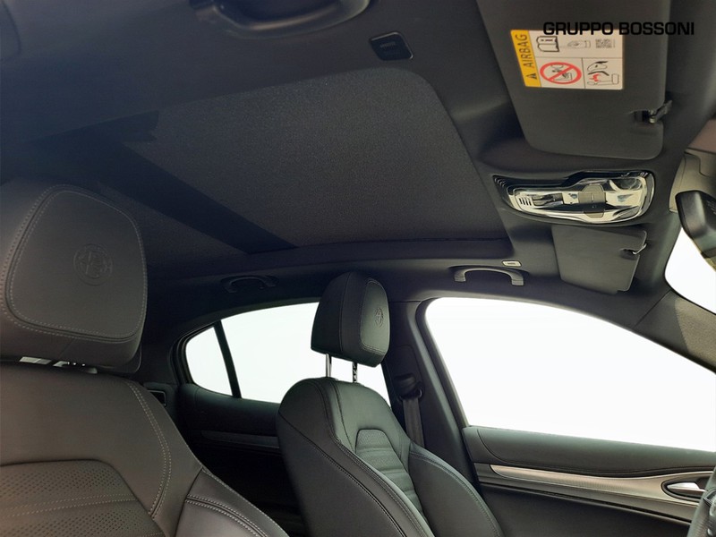 19 - Alfa Romeo Stelvio 2.2 turbo 210cv veloce q4 at8