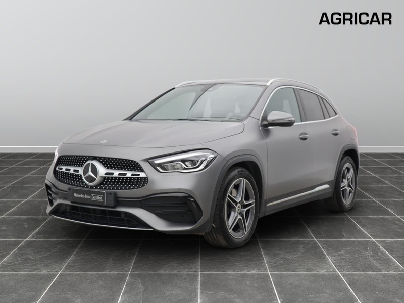 1 - Mercedes GLA 180 d premium 8g-dct