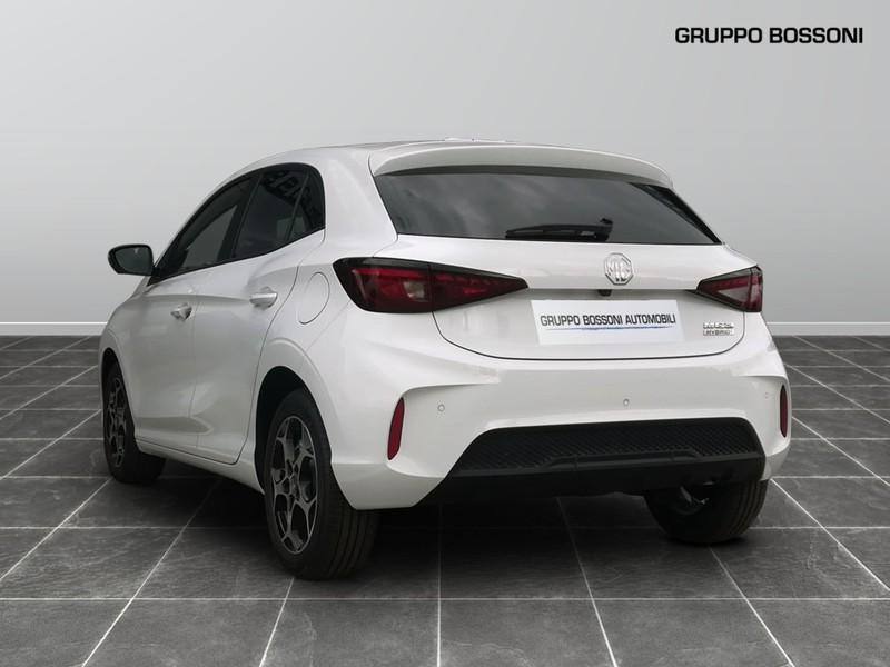 7 - Mg MG3 1.5 hybrid+ luxury