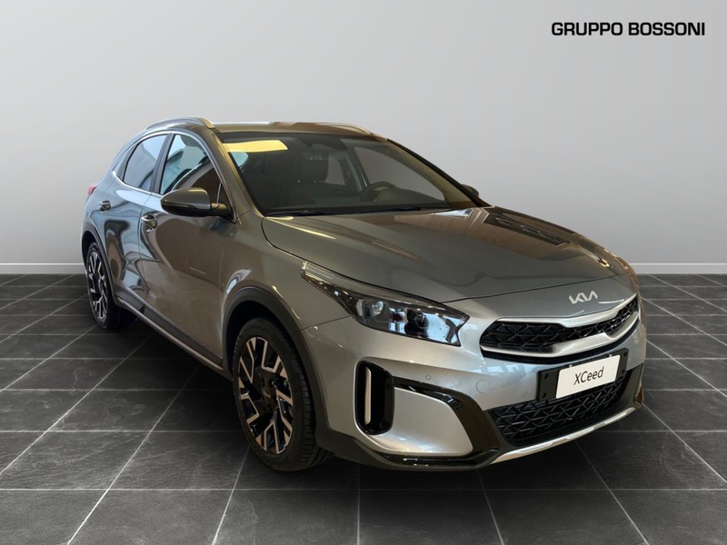 1 - Kia Xceed 1.5 t-gdi mhev 140cv business mt