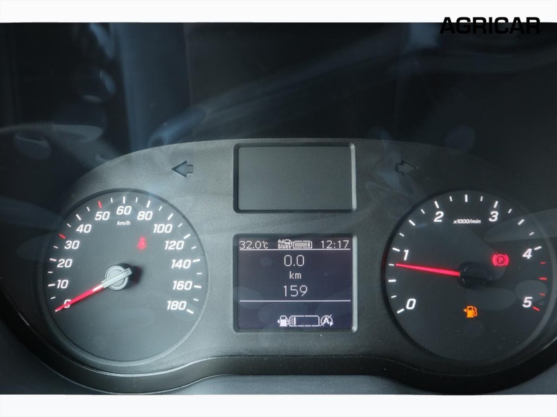 7 - Mercedes Vans Sprinter 311 rwd 2.0 cdi f 37/35