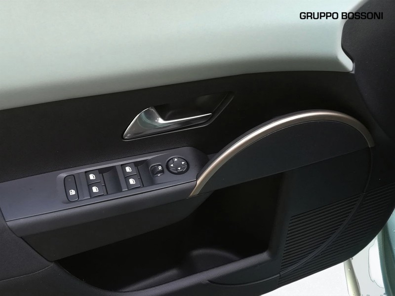 19 - Lancia Ypsilon 1.2 mhev 110cv e-dct