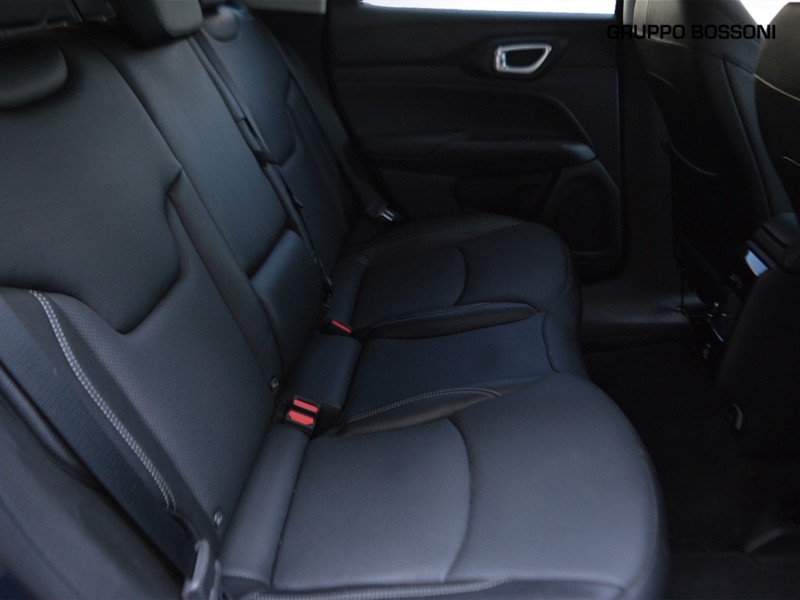 7 - Jeep Compass 1.5 turbo t4 mhev 130cv summit 2wd